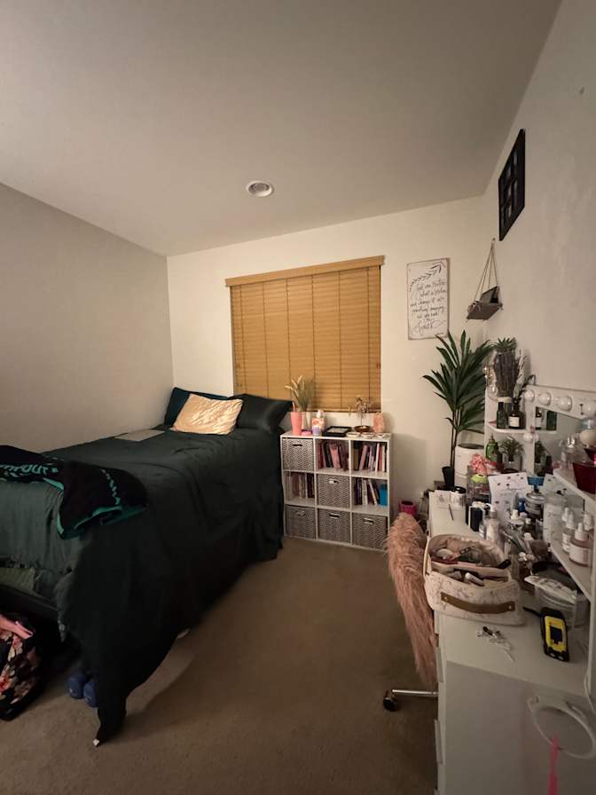 Stephanie's room