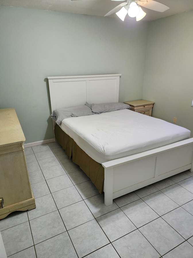 Bob's room