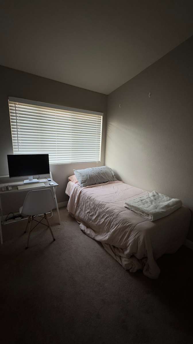 Argel's room