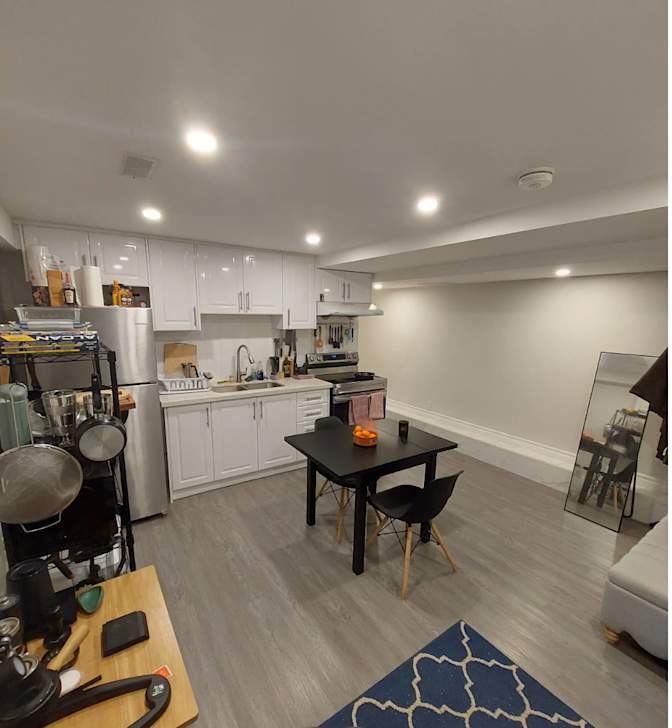 Yan's room