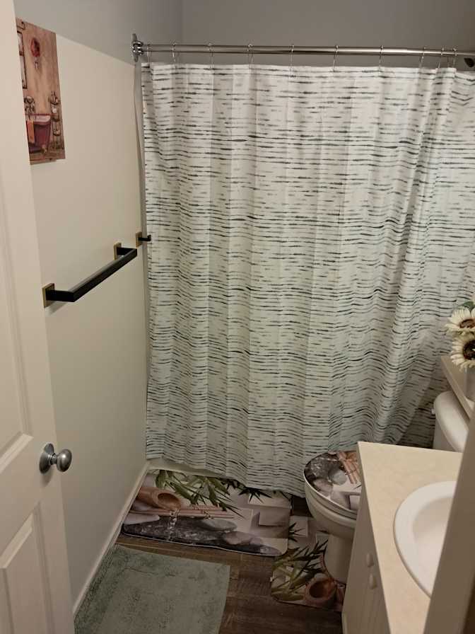 PEPE MANZANO's room