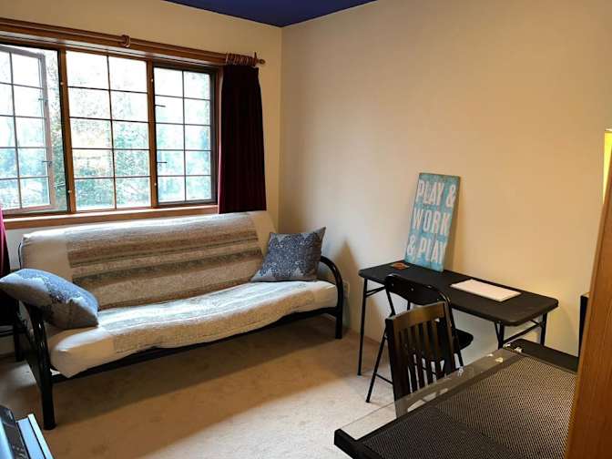 Suzanne Villeneuve's room