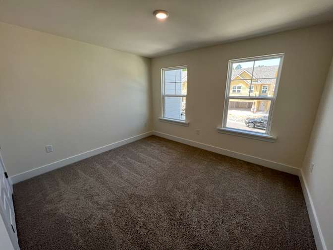 Alcove Rooms's room
