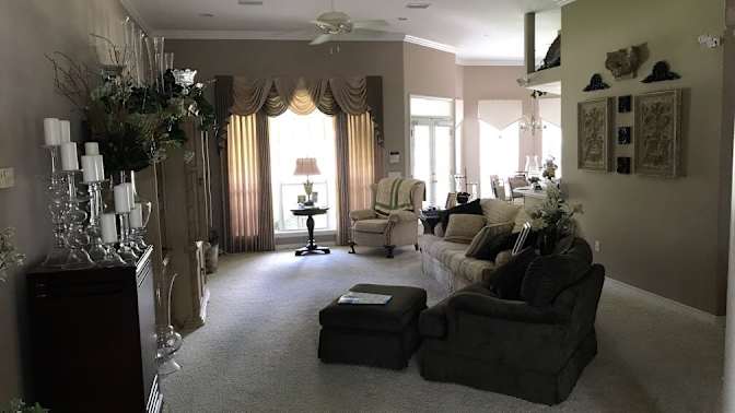 Ken's room