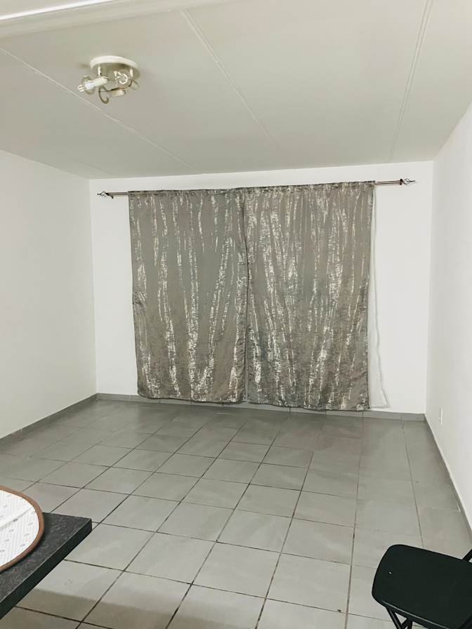 Mojaji's room