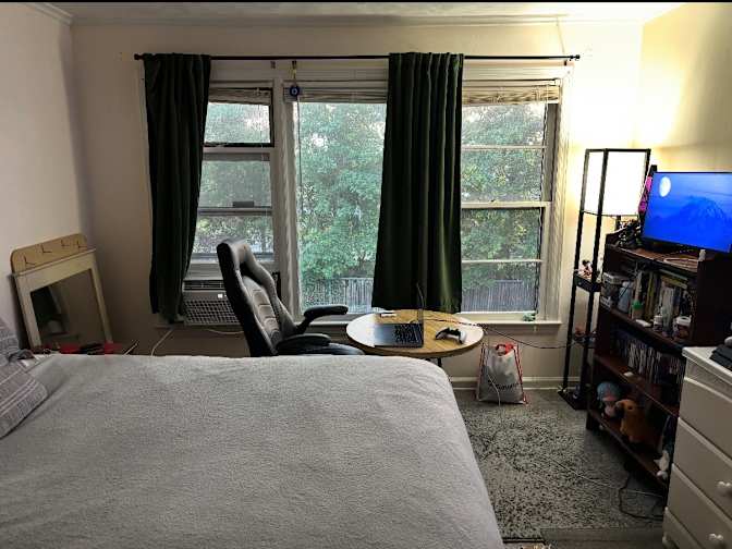 Selene 's room