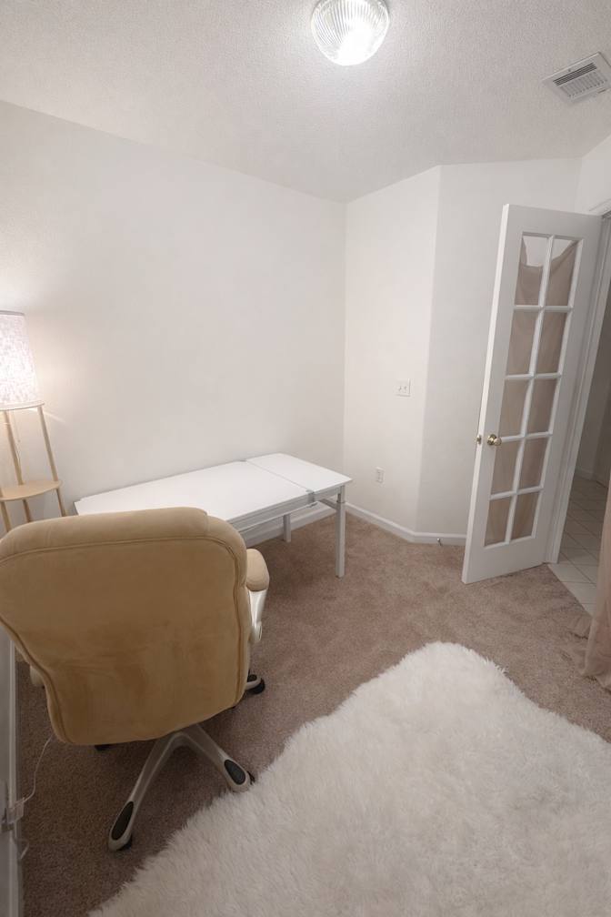 Hannah's room