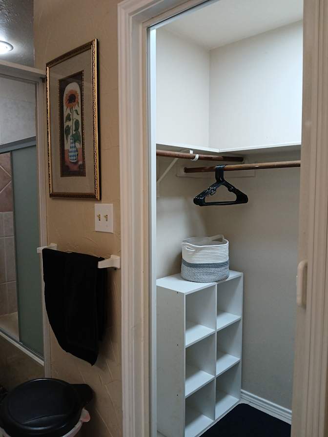 Darlene Davis's room