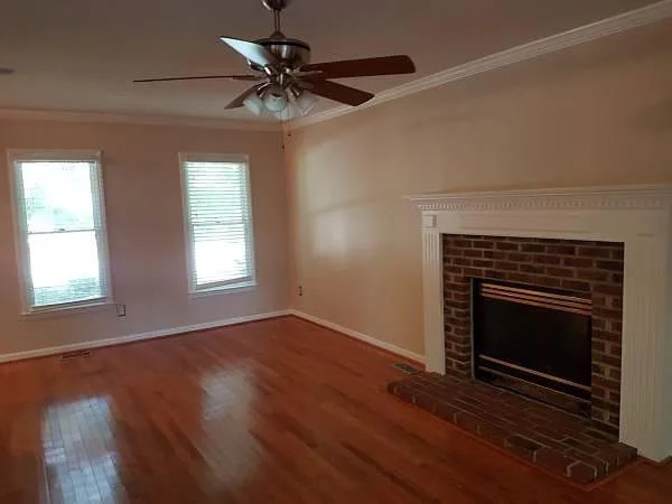 Alcove Rooms's room