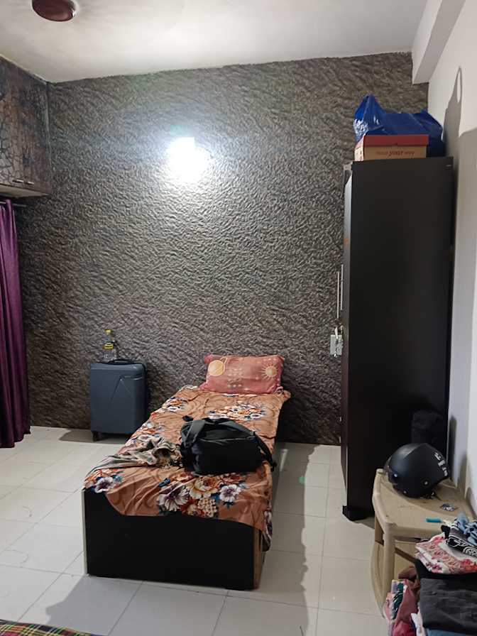 Shashant Bamaniya's room