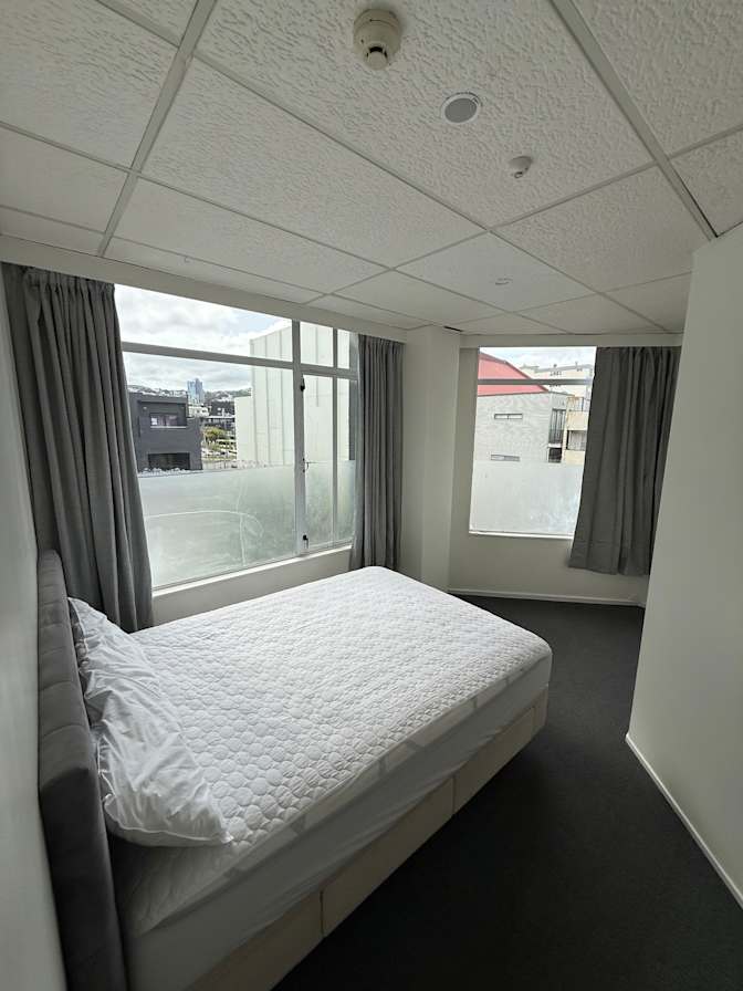 Andrew Manson's room