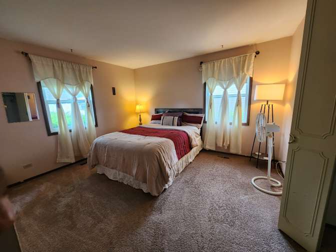 Praisewin's room