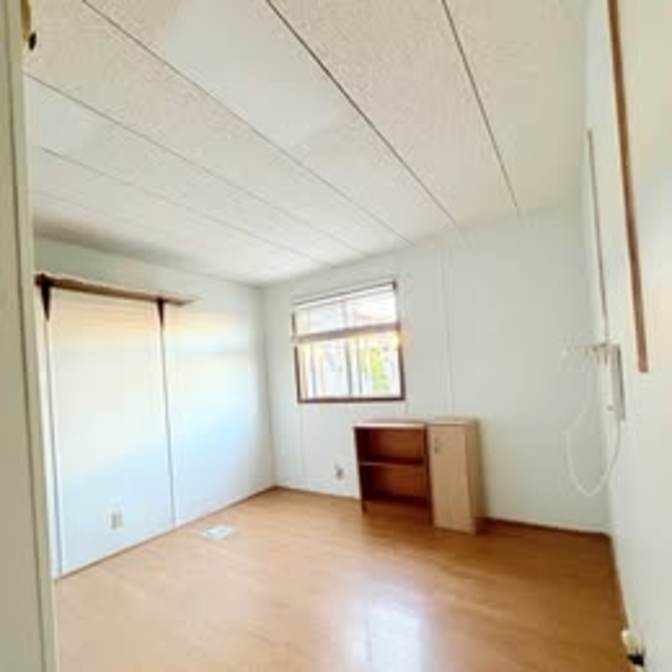 Vicky's room