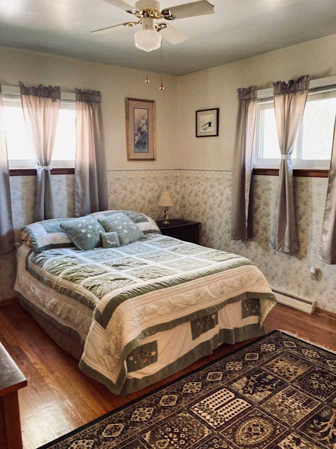 Julie Sims's room