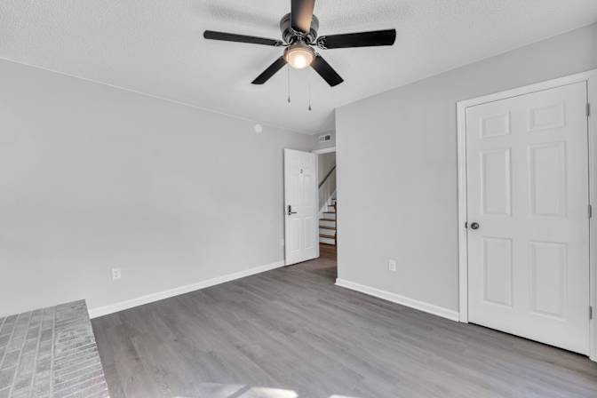 lifedoorrentals's room