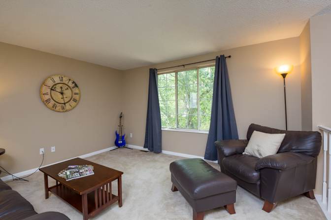 lifedoorrentals's room