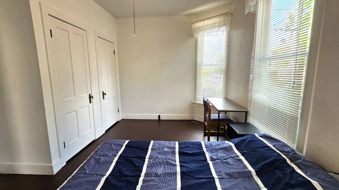 Kitty C's room
