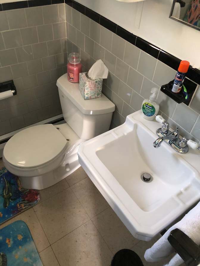 Islander's room