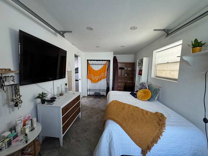 Valerie's room