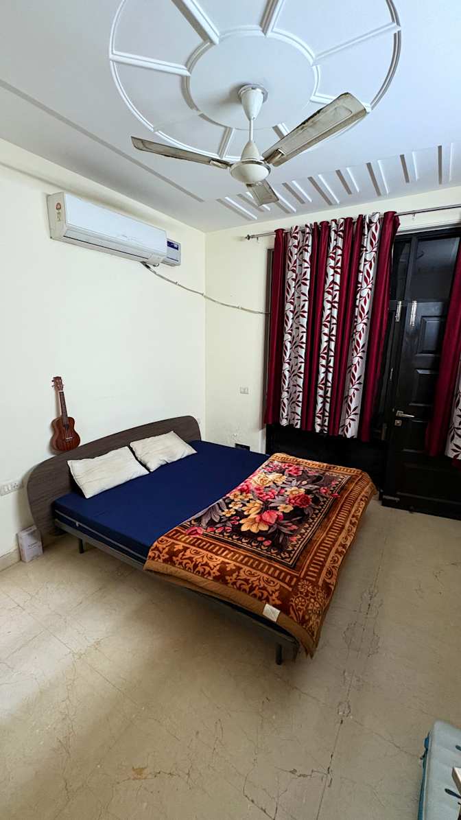 Abhinav's room