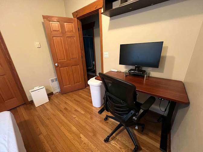 Jon's room