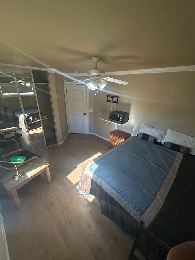 Lisa's room