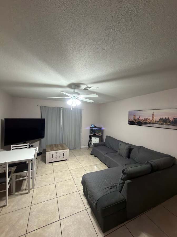 Crissa Mendiola's room