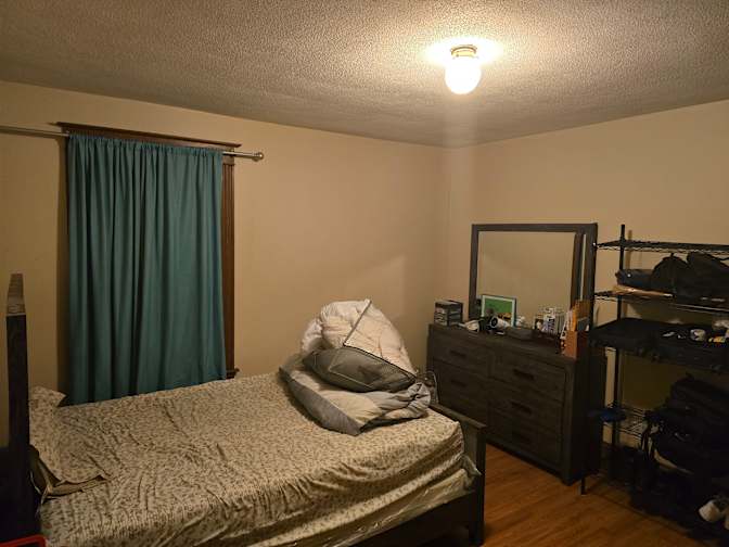 Tuck's room