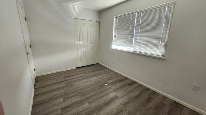 Bon's room
