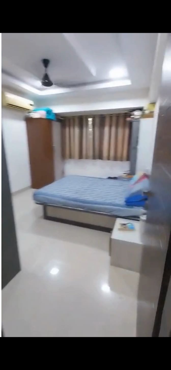 Namit Nilesh Lalwani's room