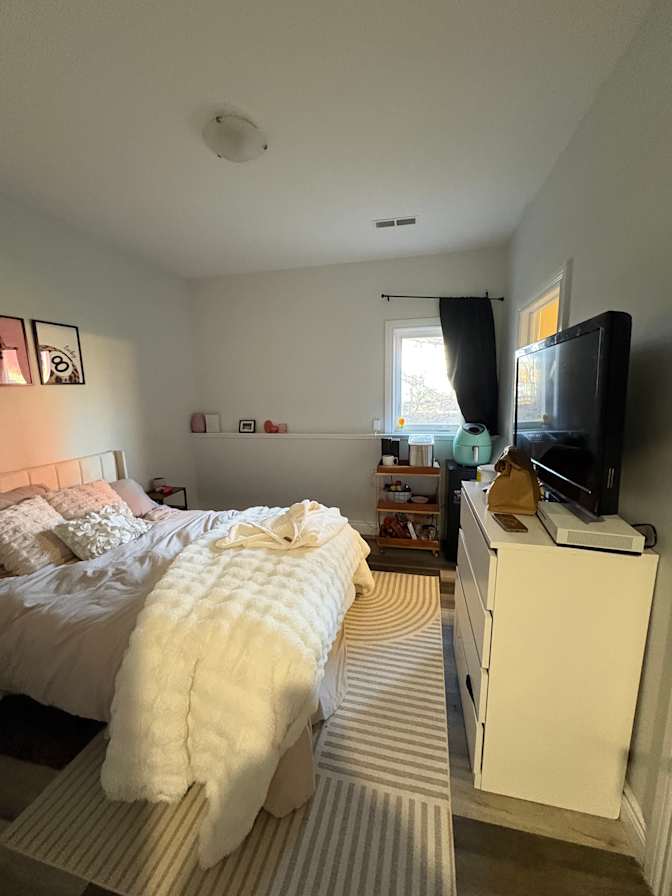Isabella smith's room