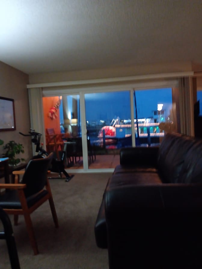 Rene o r Scott's room