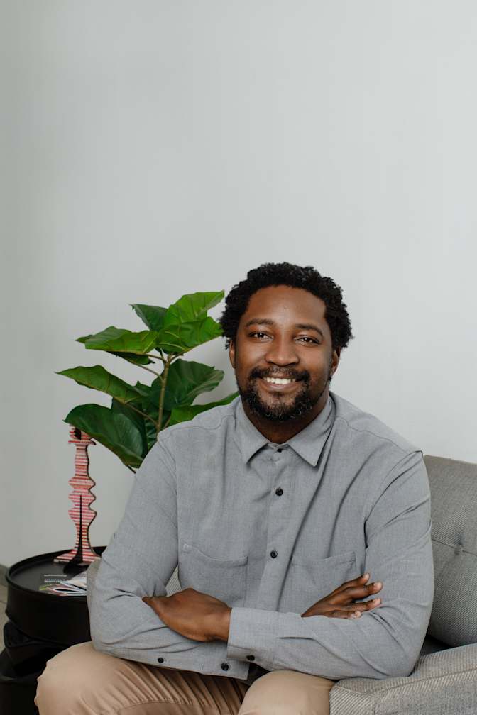 MR SABELO K MNUKWA