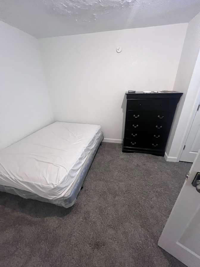 Jay/Nikki's room