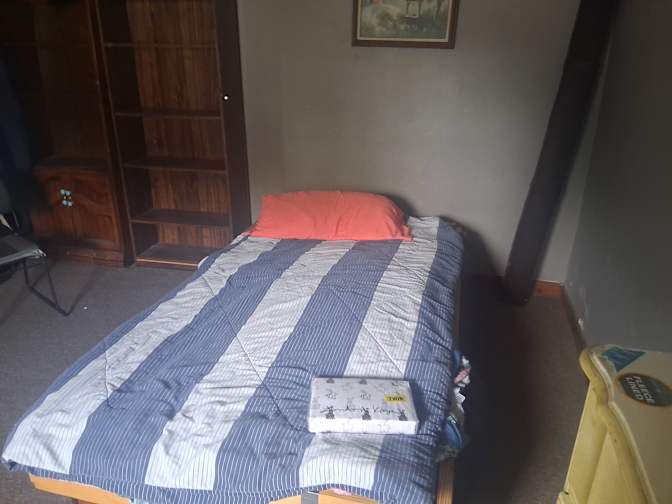 Alan Quest's room