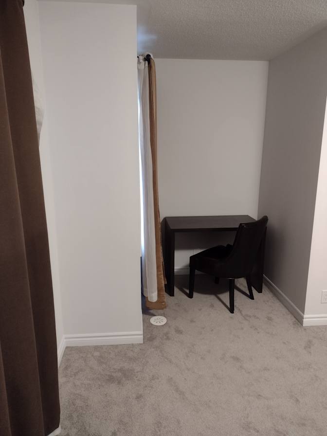 Cle's room