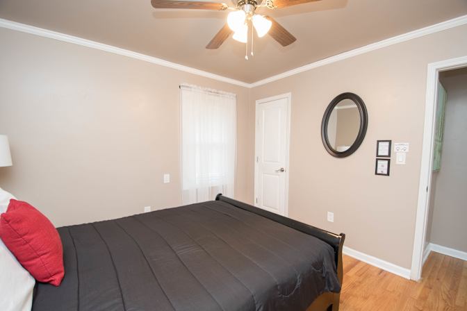Grandbay RE Holdings's room