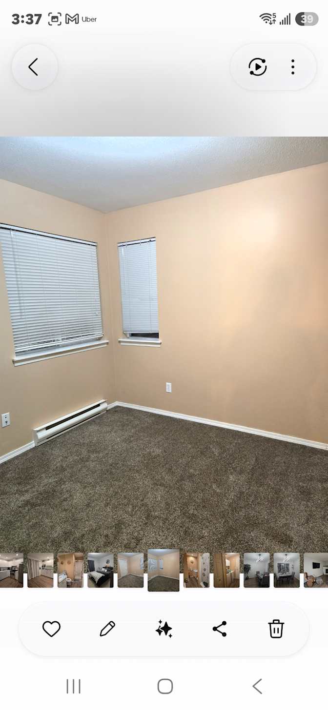 Lareina skolski's room