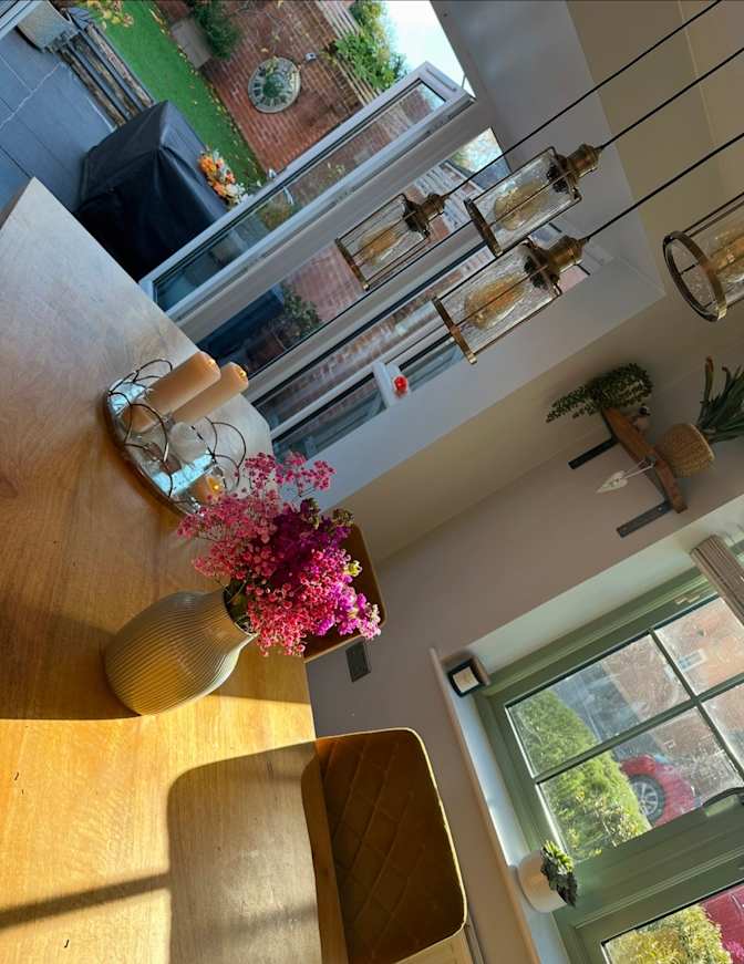 Jo's room