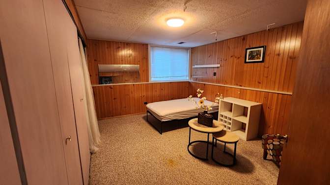 Lynn's room