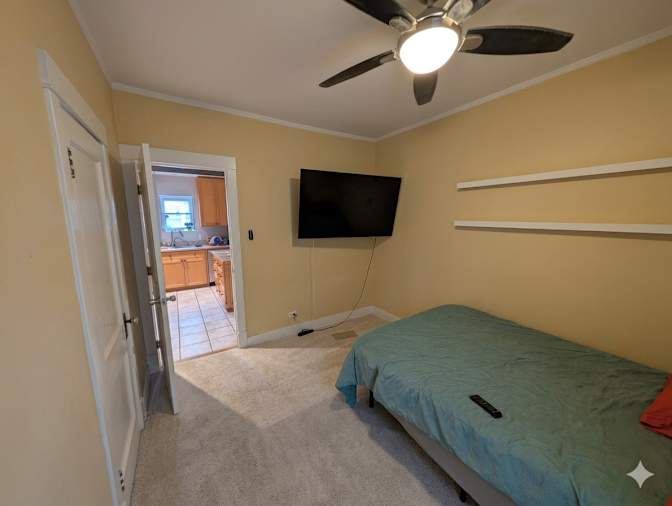 Leo's room