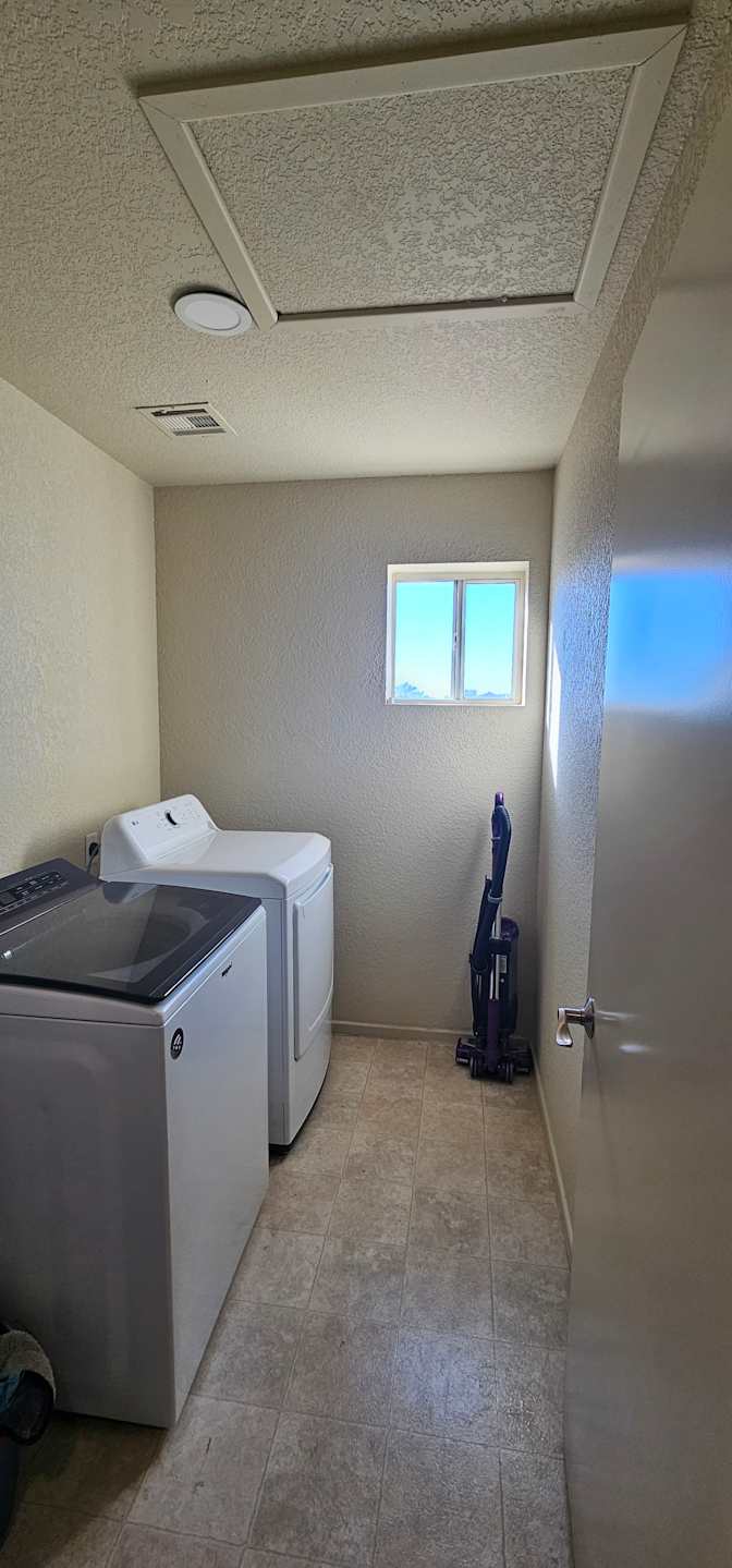 Thomas's room
