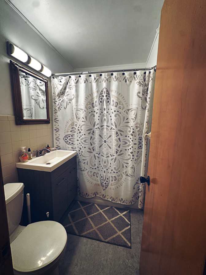 Tonia's room