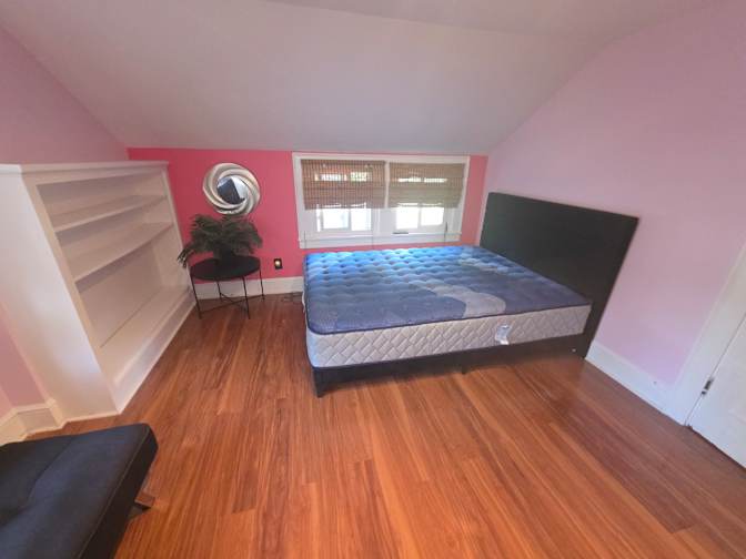 Sa'id's room