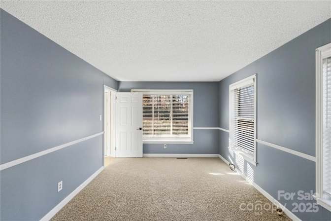 Alcove Rooms's room