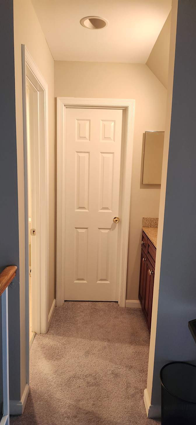 Two Rooms in Tacketts Mill - Lake Ridge, VA's room