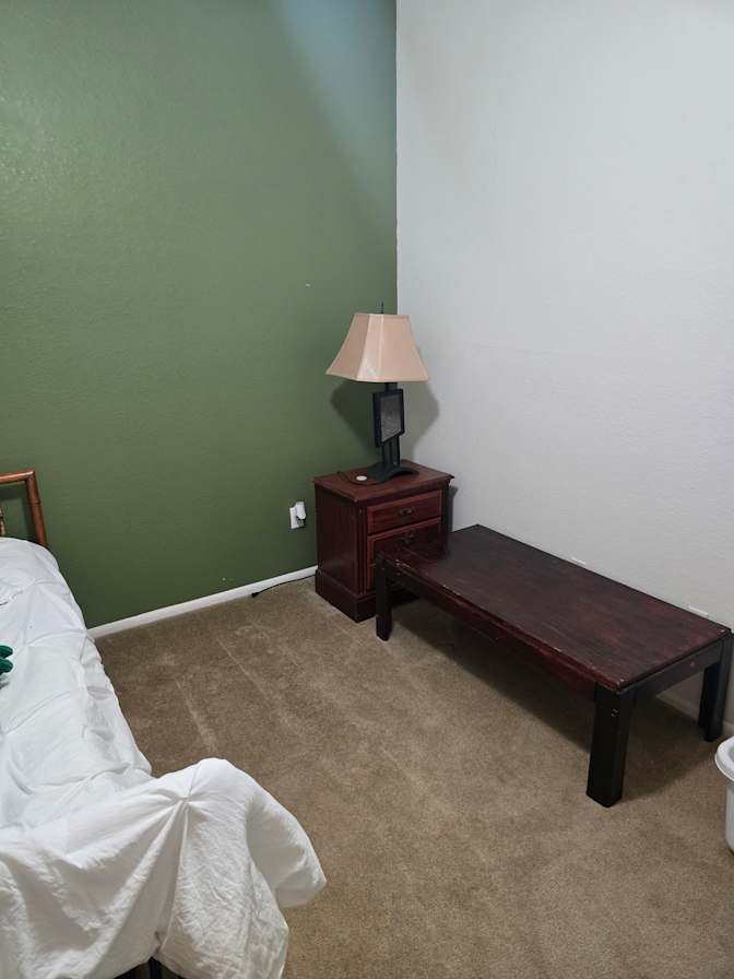 JBrax's room