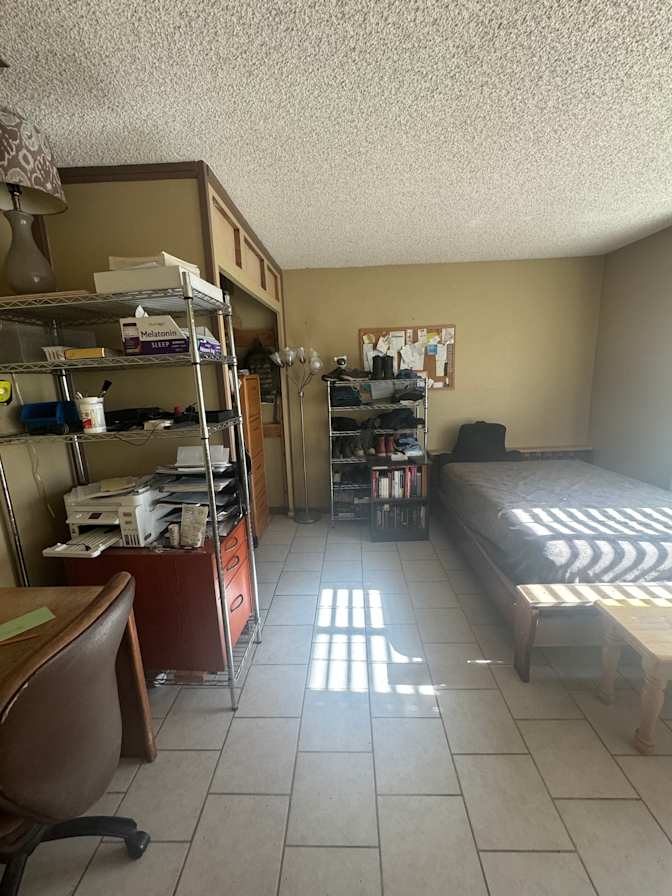 Jose's room
