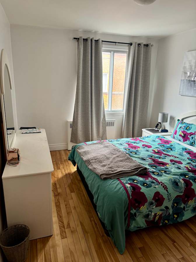 Damaris Stephanie's room