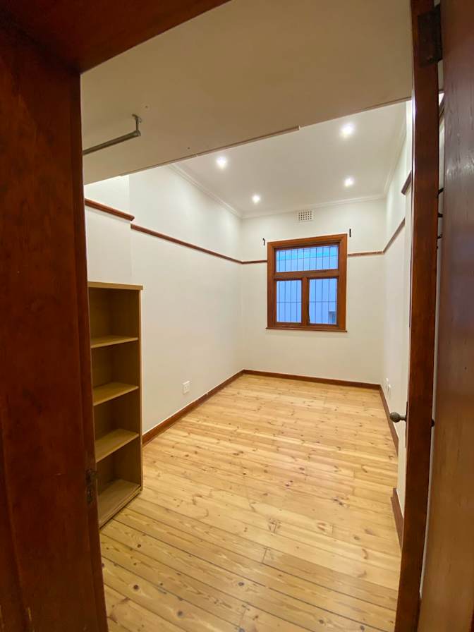 Simon's room